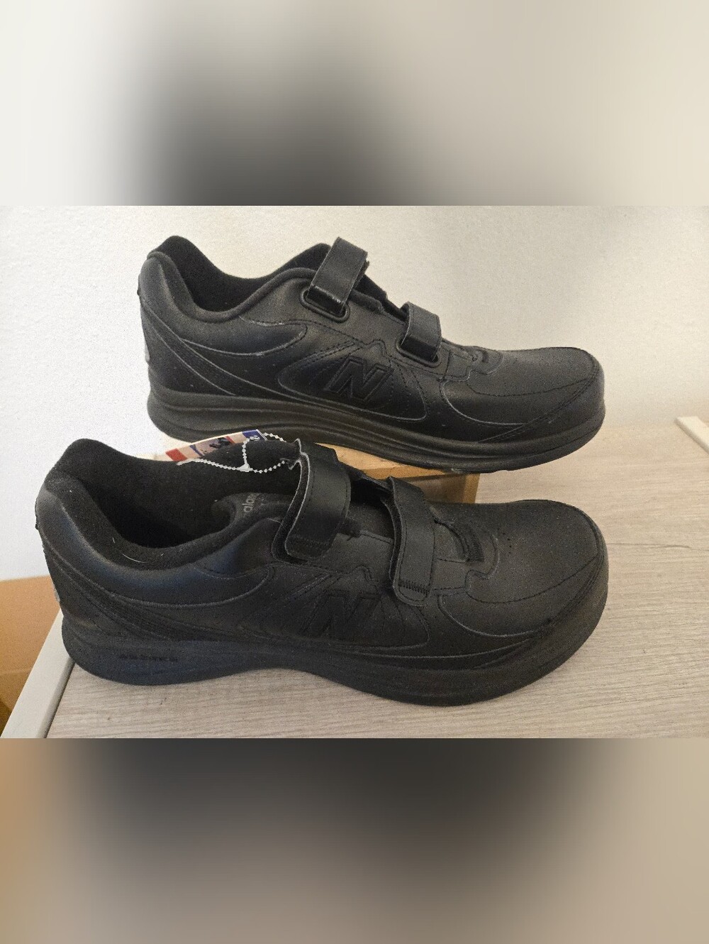 New Balance Hook Loop Walking Mens 12 Shoes Workwear